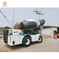 4.0cbm Self-loading Concrete Mixer Truck